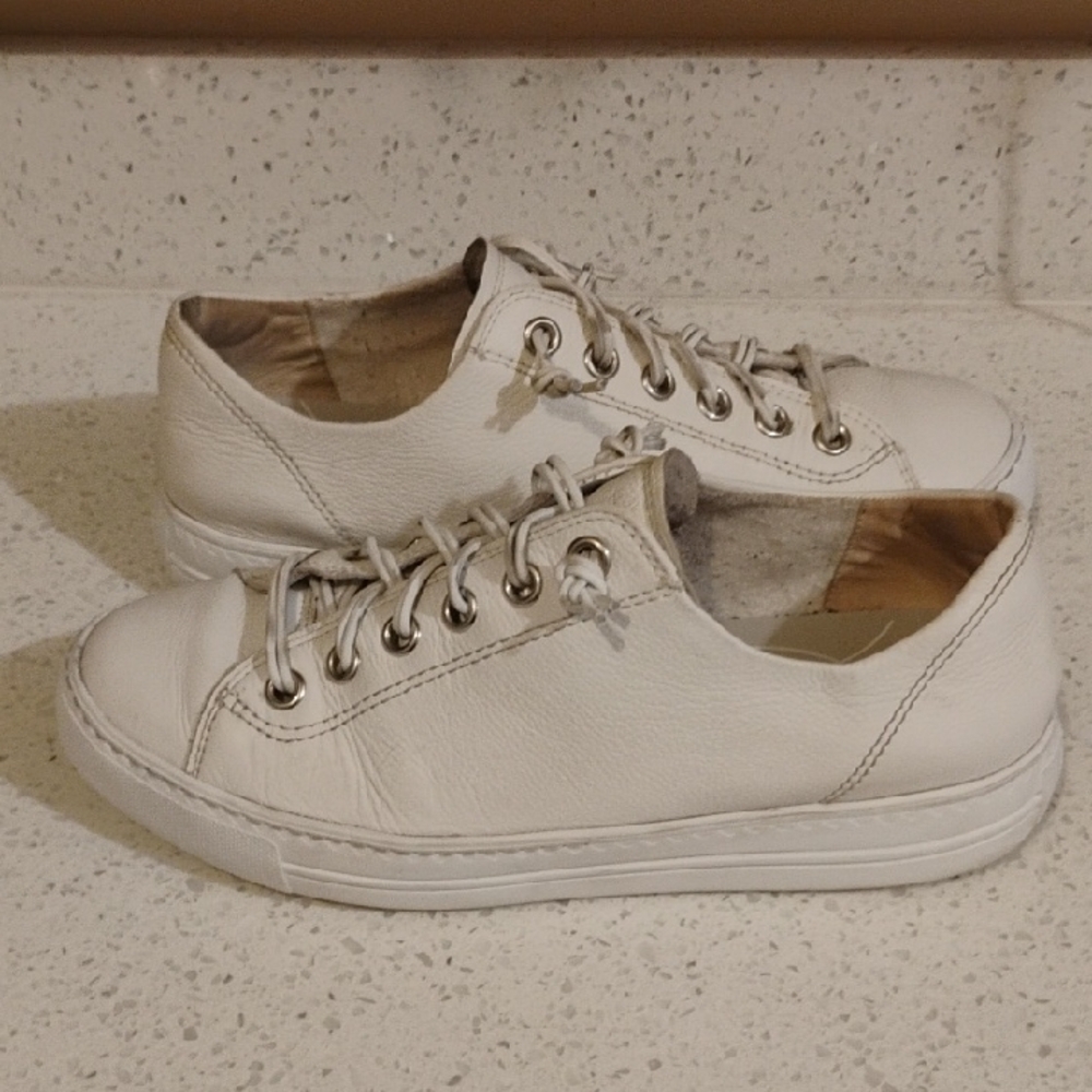 Paul Green Cream Lace-Up Sneakers